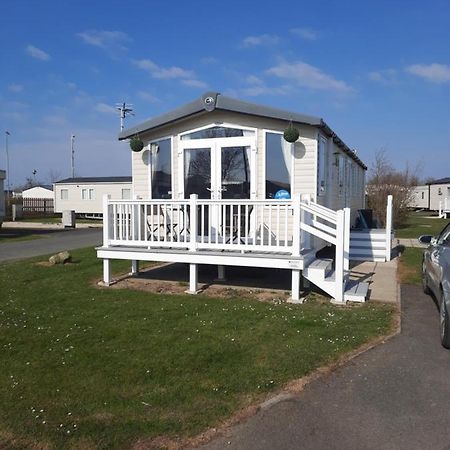 Church Farm Haven Holiday Park Pagham Esterno foto