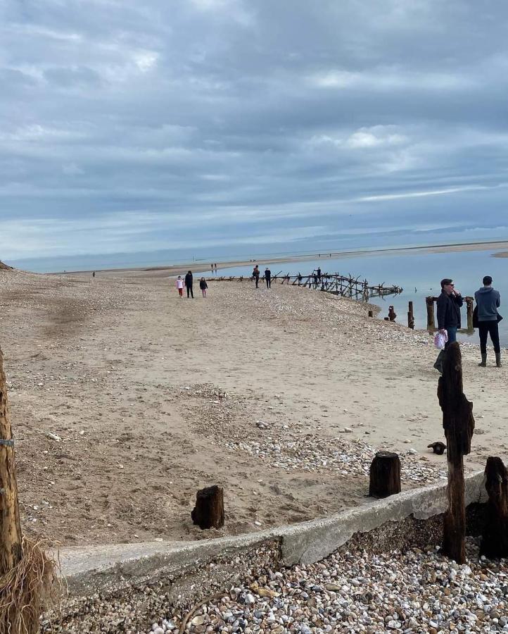 Church Farm Haven Holiday Park Pagham Esterno foto