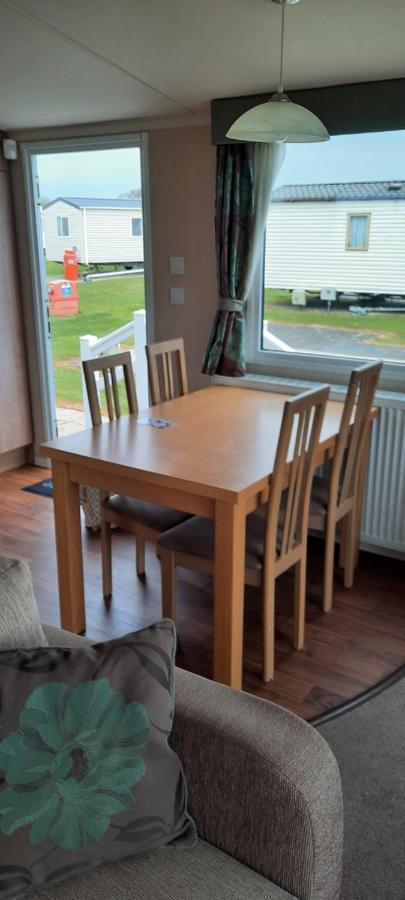 Church Farm Haven Holiday Park Pagham Esterno foto